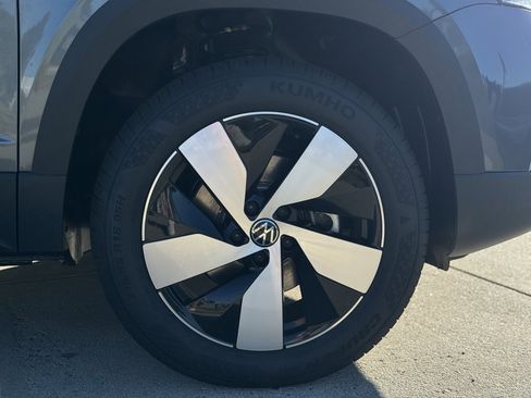 New 2025 Volkswagen Taos S image 7