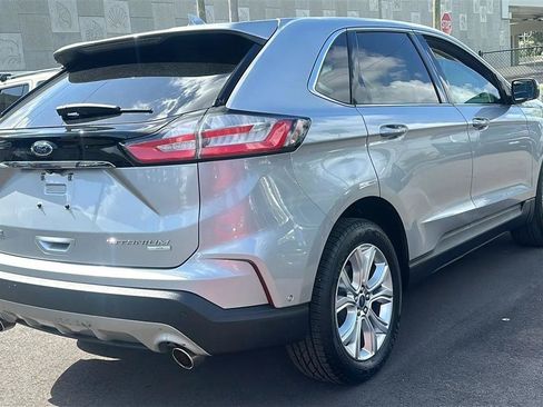 Used 2020 Ford Edge Titanium w/ Equipment Group 301A FWD image 8