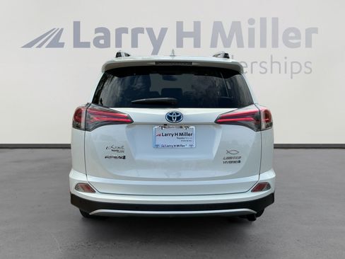 Used 2016 Toyota RAV4 Limited w/ Advanced Technology Package AWD/4WD image 4