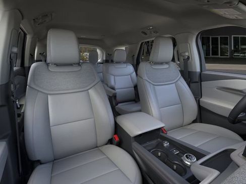 New 2026 Ford Explorer Active w/ Active Comfort Package AWD/4WD image 10