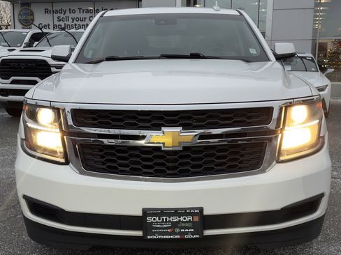 Used 2019 Chevrolet Tahoe LT image 2