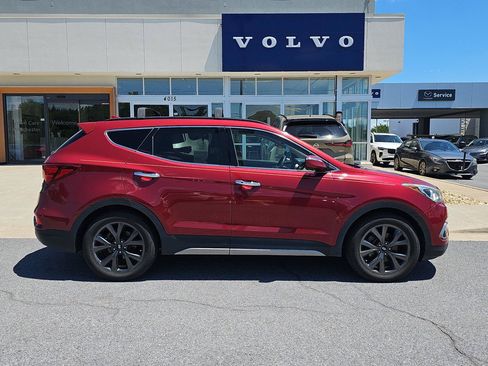 Used 2017 Hyundai Santa Fe Sport FWD image 6