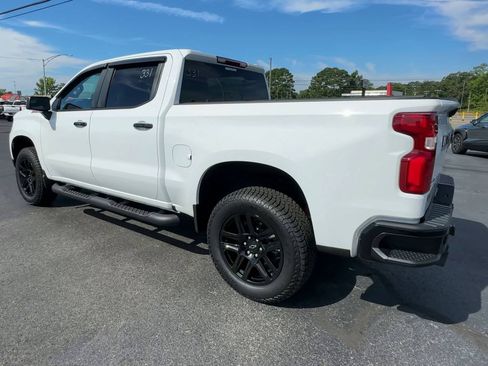 Used 2023 Chevrolet Silverado 1500 LT Trail Boss w/ Protection Package AWD/4WD image 6