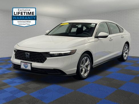 Certified 2025 Honda Accord LX image 1
