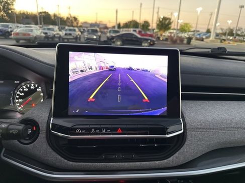 Used 2022 Jeep Compass Latitude image 25