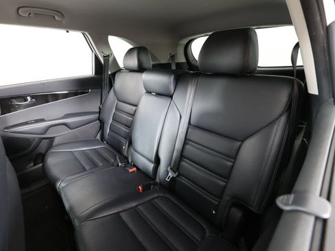 Used 2018 Kia Sorento EX AWD/4WD image 15