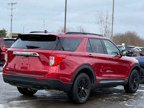 Certified 2023 Ford Explorer XLT image 38