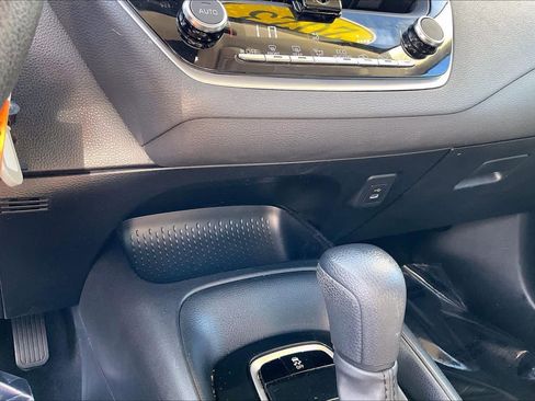 Used 2023 Toyota Corolla LE image 30