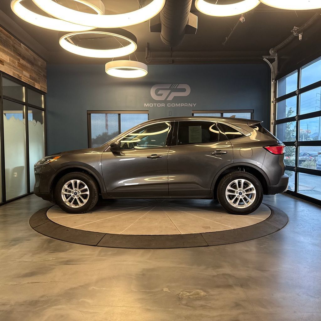Used 2020 Ford Escape SE AWD/4WD image 6