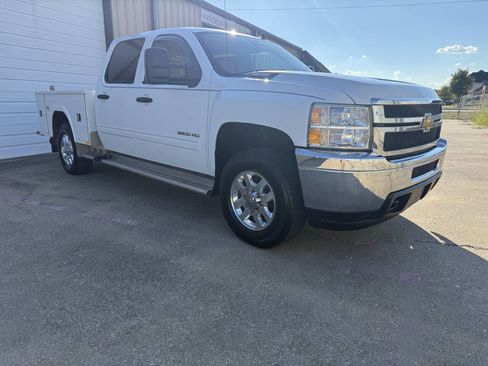 Used 2013 Chevrolet Silverado 3500 LT w/ Convenience Package image 15