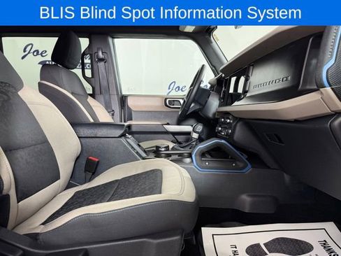 Used 2023 Ford Bronco Wildtrak image 17