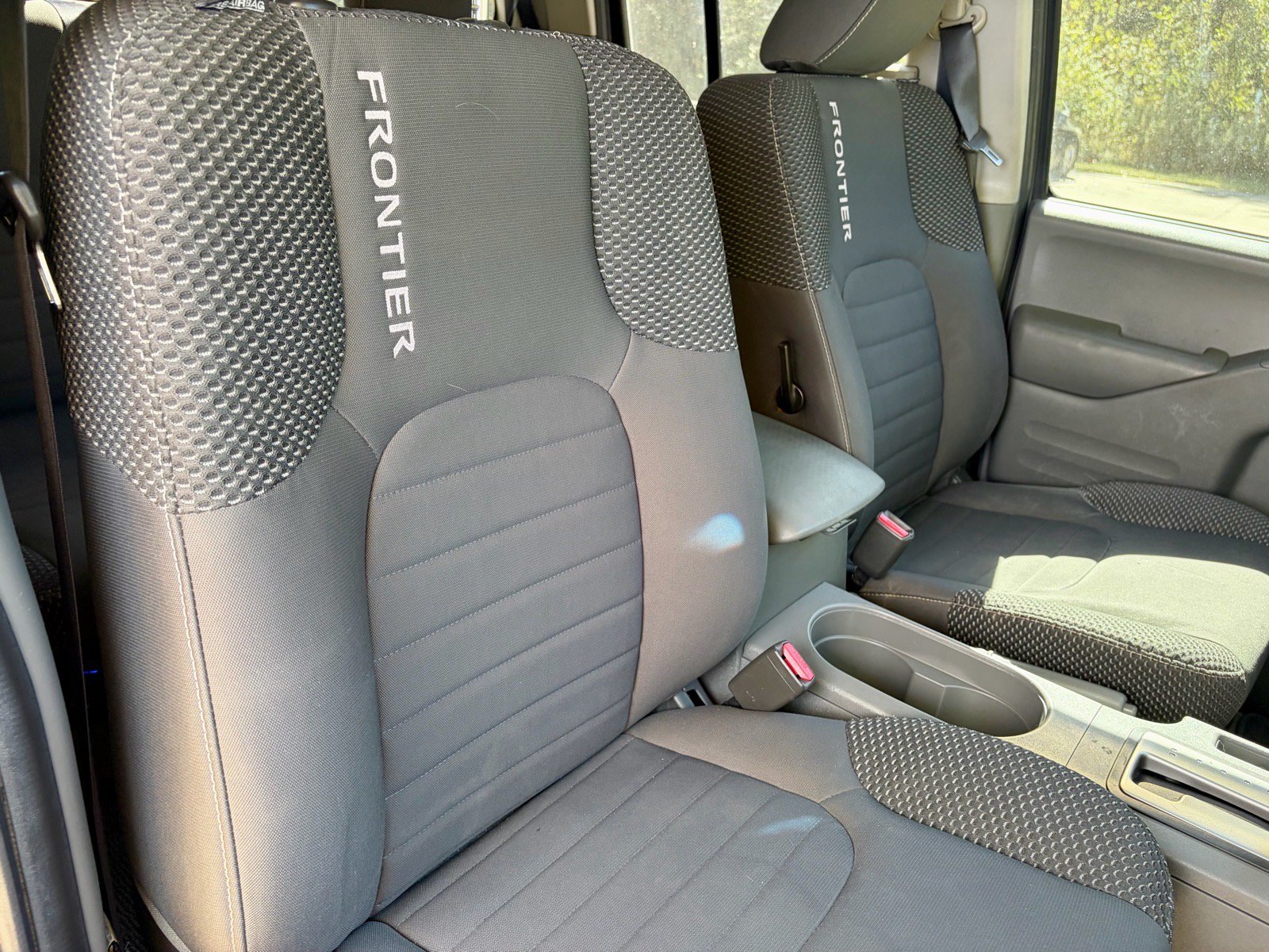 Used 2016 Nissan Frontier Desert Runner RWD image 17