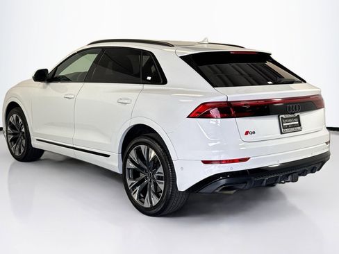 Used 2024 Audi Q8 Premium Plus w/ Premium Plus Package image 7