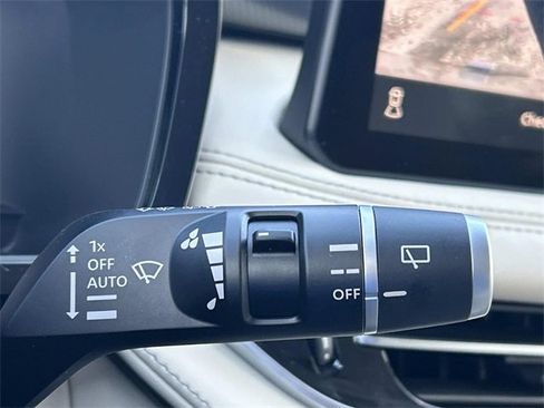 Certified 2025 INFINITI QX60 Luxe image 36