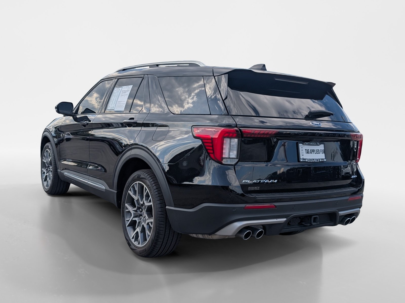 Used 2025 Ford Explorer Platinum w/ Ultimate Package AWD/4WD image 4