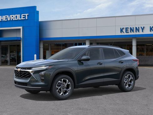 New 2026 Chevrolet Trax LT image 2