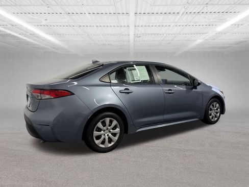 Used 2023 Toyota Corolla LE image 5