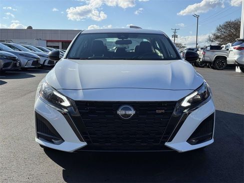 Used 2023 Nissan Altima 2.5 SR image 25