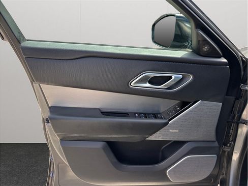 Used 2019 Land Rover Range Rover Velar R-Dynamic SE AWD/4WD image 20