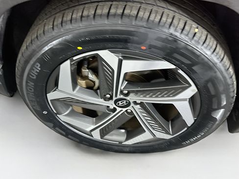 Used 2023 Hyundai Tucson SEL w/ Convenience Package image 11