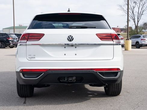 Used 2023 Volkswagen Atlas Cross Sport SE image 5