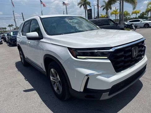 Used 2024 Honda Pilot EX-L image 3