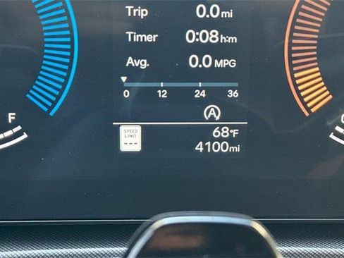 Certified 2025 Hyundai Santa Fe SEL image 27