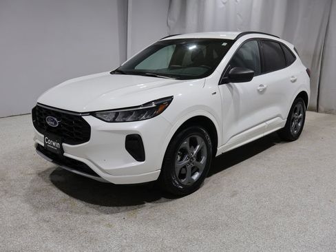 Used 2024 Ford Escape ST-Line AWD/4WD image 5
