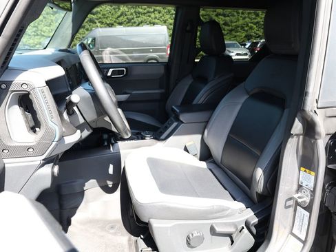 Used 2022 Ford Bronco Black Diamond AWD/4WD image 12