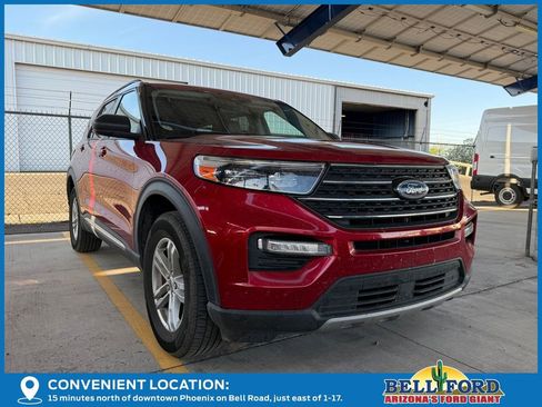 Used 2022 Ford Explorer XLT w/ Equipment Group 202A image 7