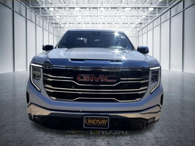Certified 2025 GMC Sierra 1500 SLT AWD/4WD image 2