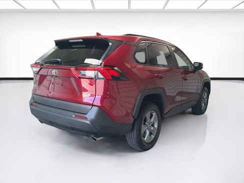 Used 2025 Toyota RAV4 XLE FWD image 4