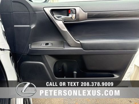 Used 2023 Lexus GX 460 image 11