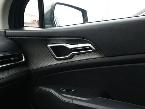 Used 2024 Kia Sportage LX image 26