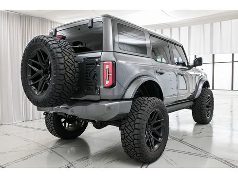 Used 2024 Ford Bronco Outer Banks AWD/4WD image 7