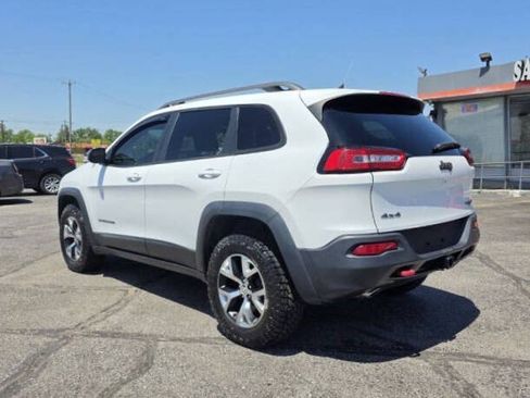 Used 2015 Jeep Cherokee Trailhawk w/ Comfort/Convenience Group AWD/4WD image 3