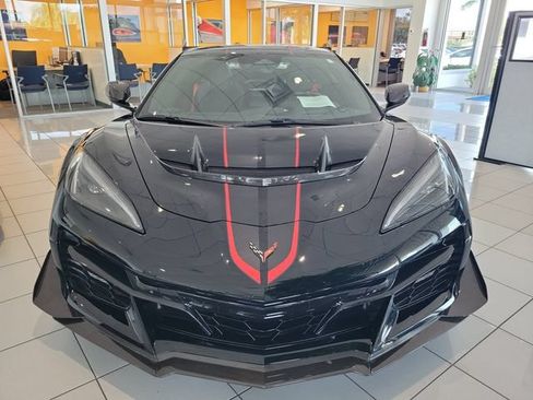 Used 2025 Chevrolet Corvette ZR1 w/ ZR1 Carbon Fiber Aero Package RWD image 2