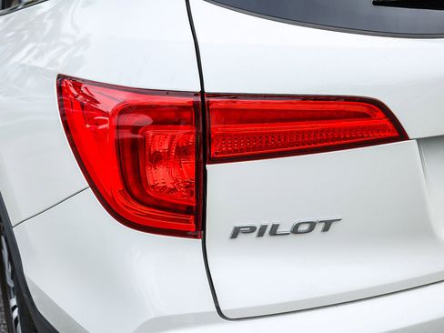 Used 2017 Honda Pilot EX-L image 8