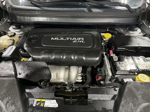 Used 2017 Jeep Cherokee Limited FWD image 24