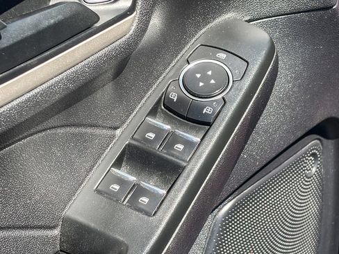 Used 2022 Ford Escape SE w/ SE Sport Appearance Package FWD image 46
