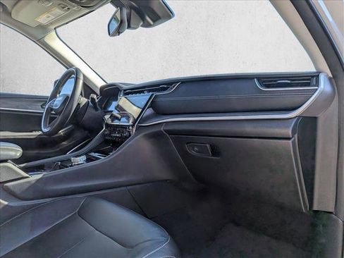 Used 2021 Jeep Grand Cherokee L Limited image 23