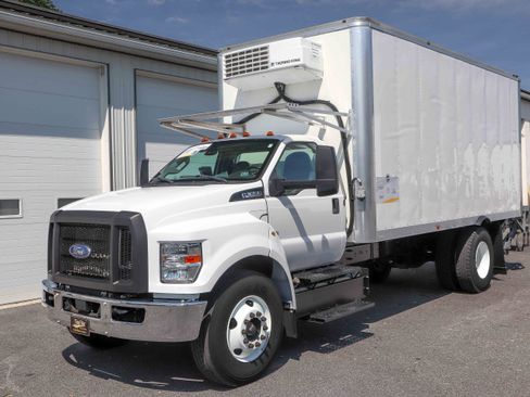 Used 2023 Ford F650 2WD Regular Cab Super Duty image 7