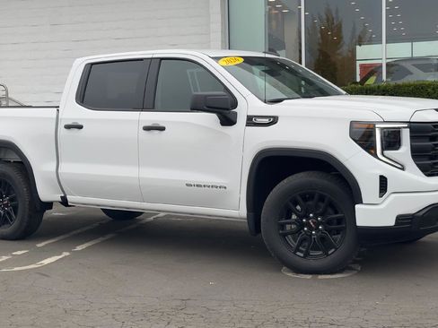 New 2026 GMC Sierra 1500 Pro image 3