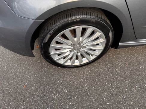 Used 2017 Audi A3 e-tron Premium Plus image 12