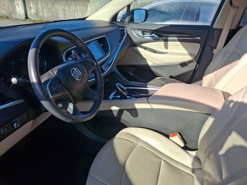 Used 2018 Buick Enclave Premium image 9