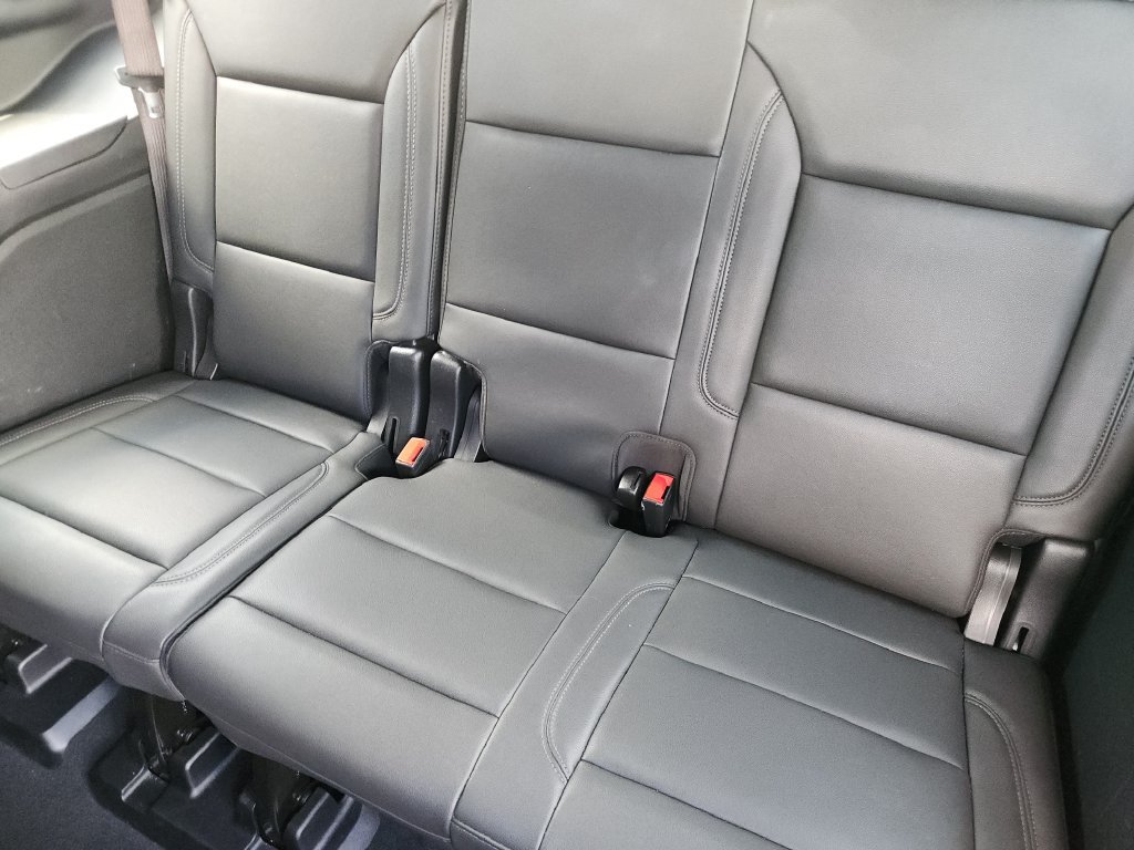 Used 2025 Chevrolet Tahoe LT RWD image 34