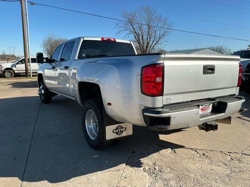 Used 2015 Chevrolet Silverado 3500 LT w/ LT Convenience Package image 8