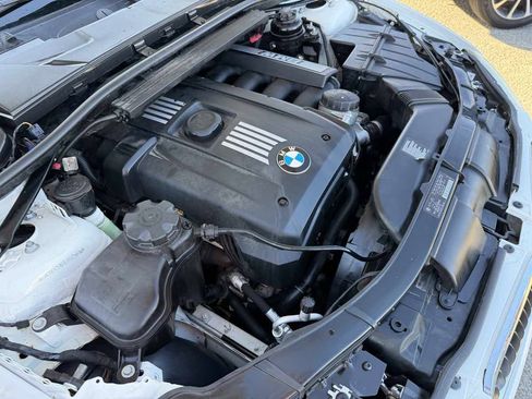 Used 2011 BMW 328i Sedan RWD image 12