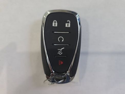 Used 2023 Chevrolet Traverse LT AWD/4WD image 32