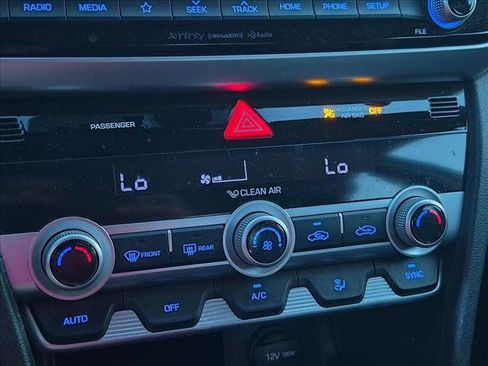 Used 2019 Hyundai Elantra Limited w/ Cargo Package FWD image 19